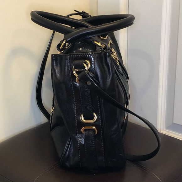 MARC JACOBS Black Italian Leather Gold Grommet Accent Top Handle Crossbody Bag - Picture 4 of 16